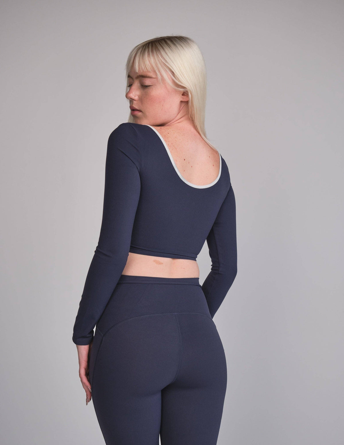 The Darling Longsleeve: Baby Blue / L