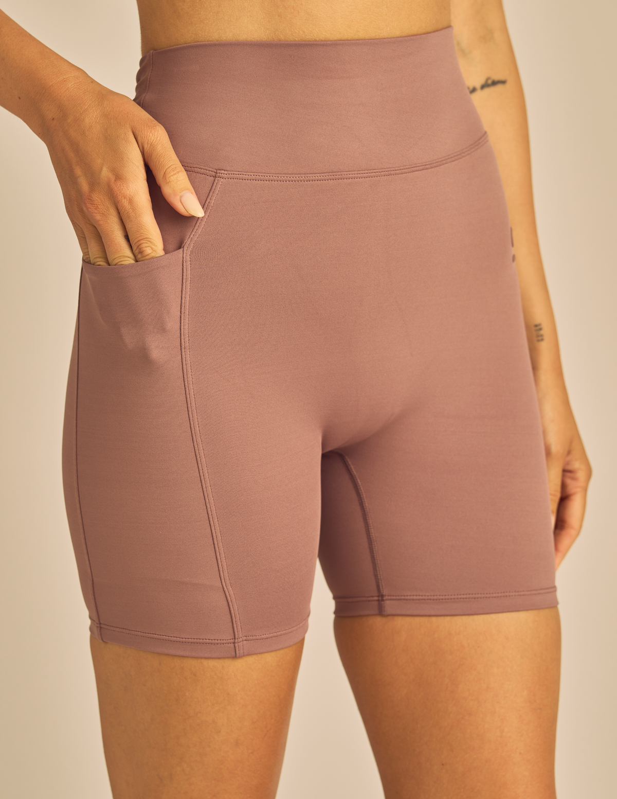 Luxe Compression 5" Biker Shorts: Opal / L