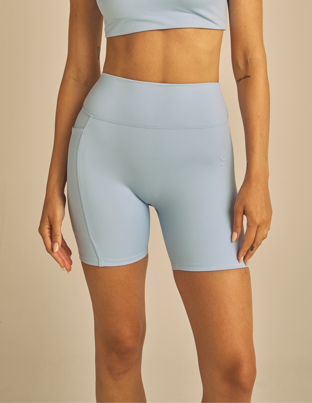 Luxe Compression 5" Biker Shorts: Opal / L