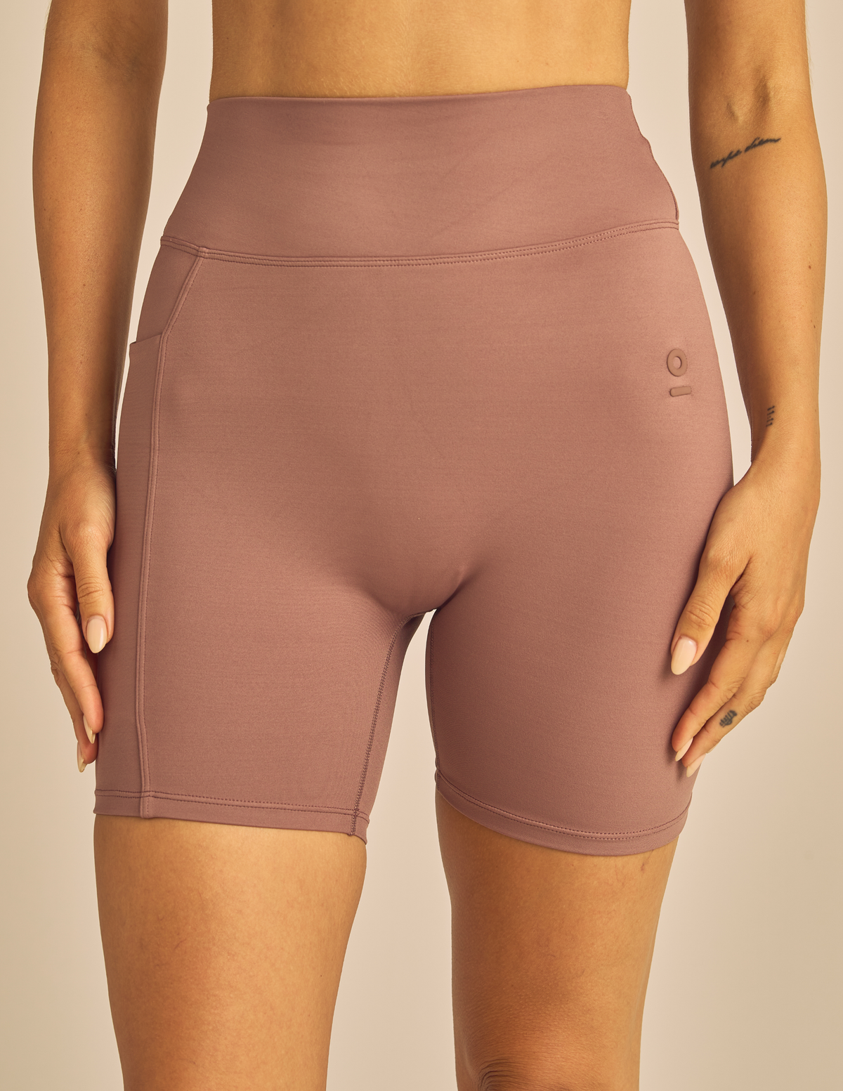 Luxe Compression 5" Biker Shorts: Opal / L